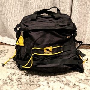 SOLD Mountainsmith Black Lumbar Day Pack Stow-Away